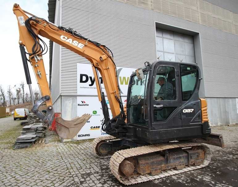 Giratória de rastos CASE CX57 muito bom estado para terraplanagens