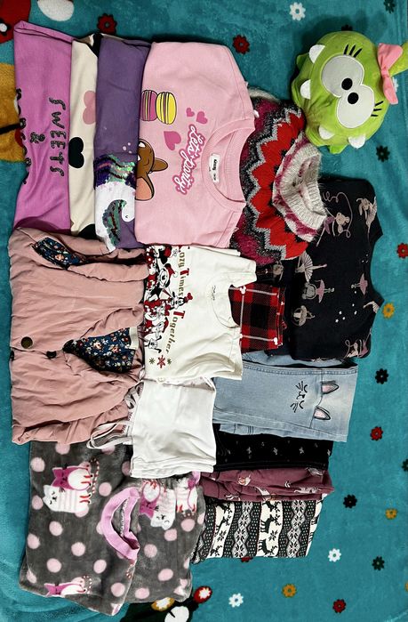 Пакет речей на дівчинку