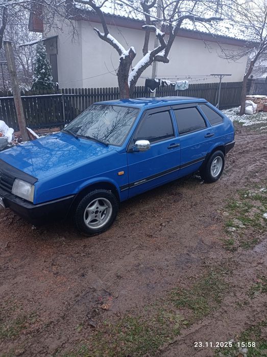 Продам дев'ятку ..