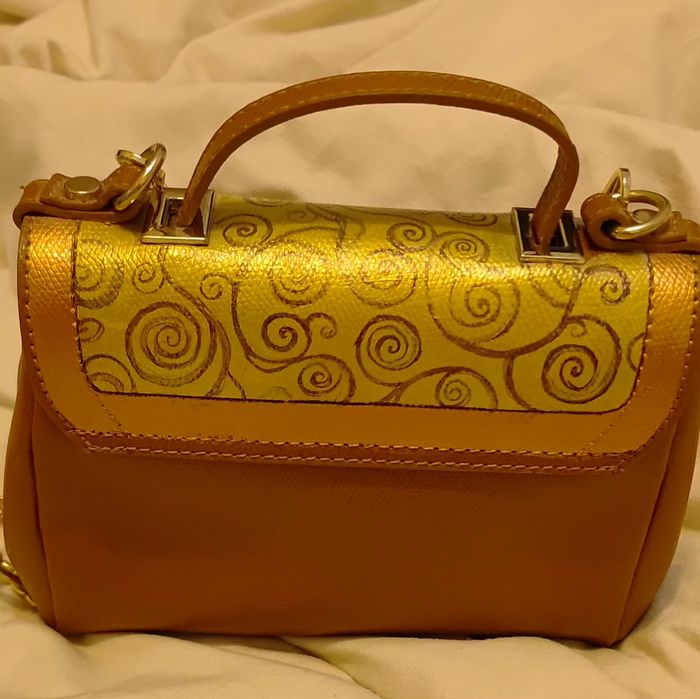 Сумочка жіноча шкіряна 16/19