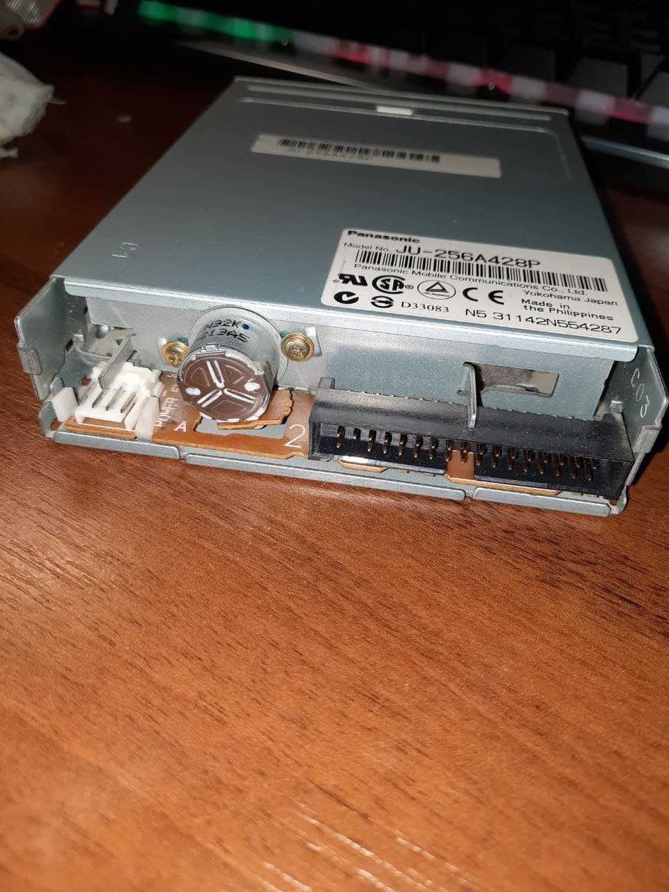 Дисковод Panasonic JU-256A428P