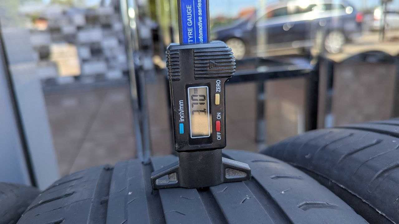 Шини 205/55 R17 95V Continental ContiEcoContact 5
