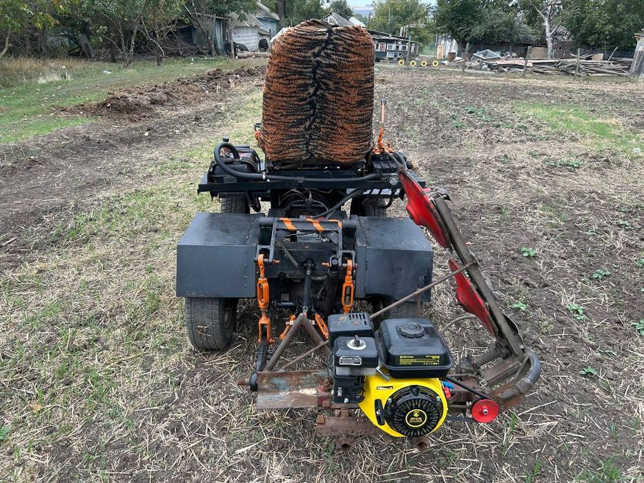 Саморобний мінітрактор