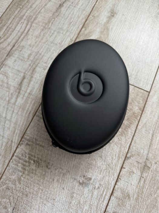 Продам навушники Beats Silver
