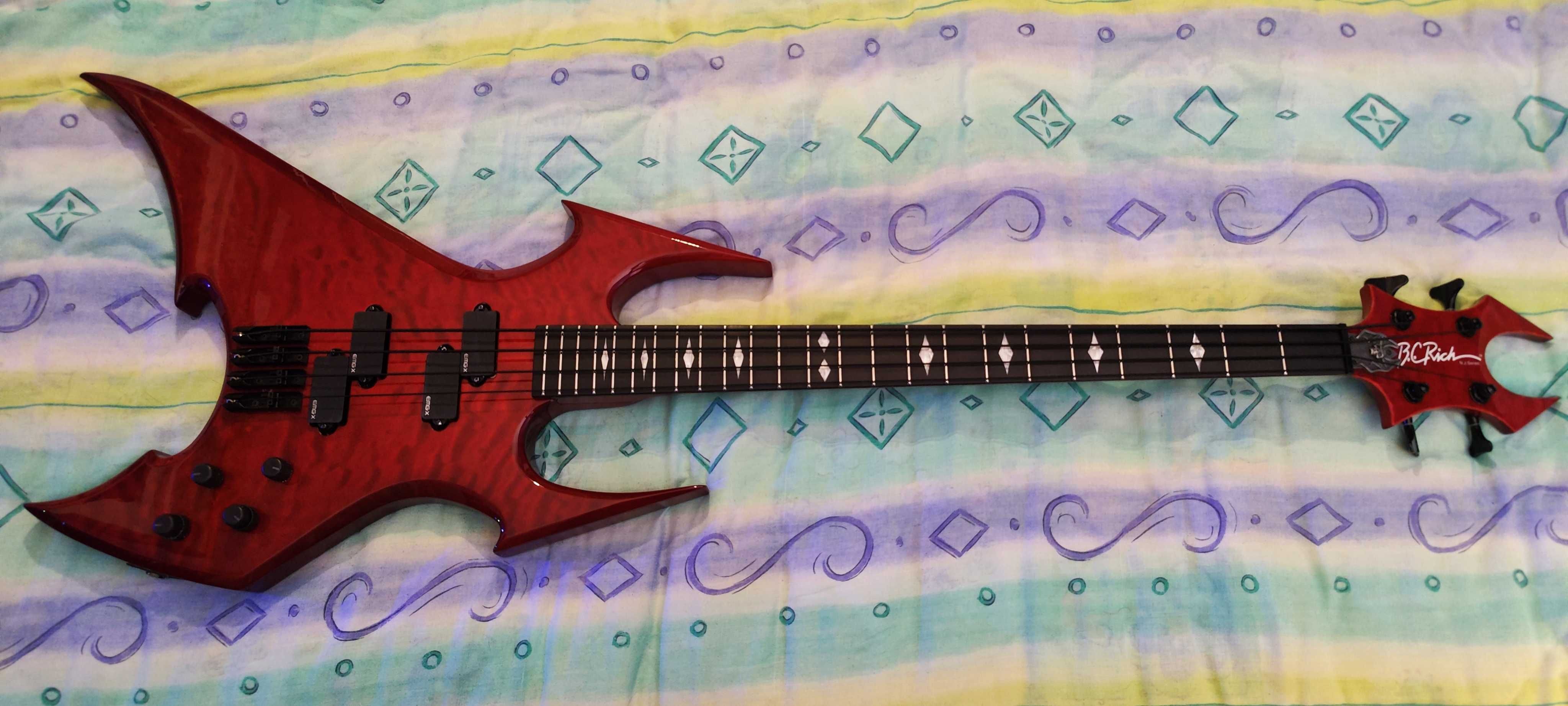 B.C. Rich Beast NJ Series gitara basowa