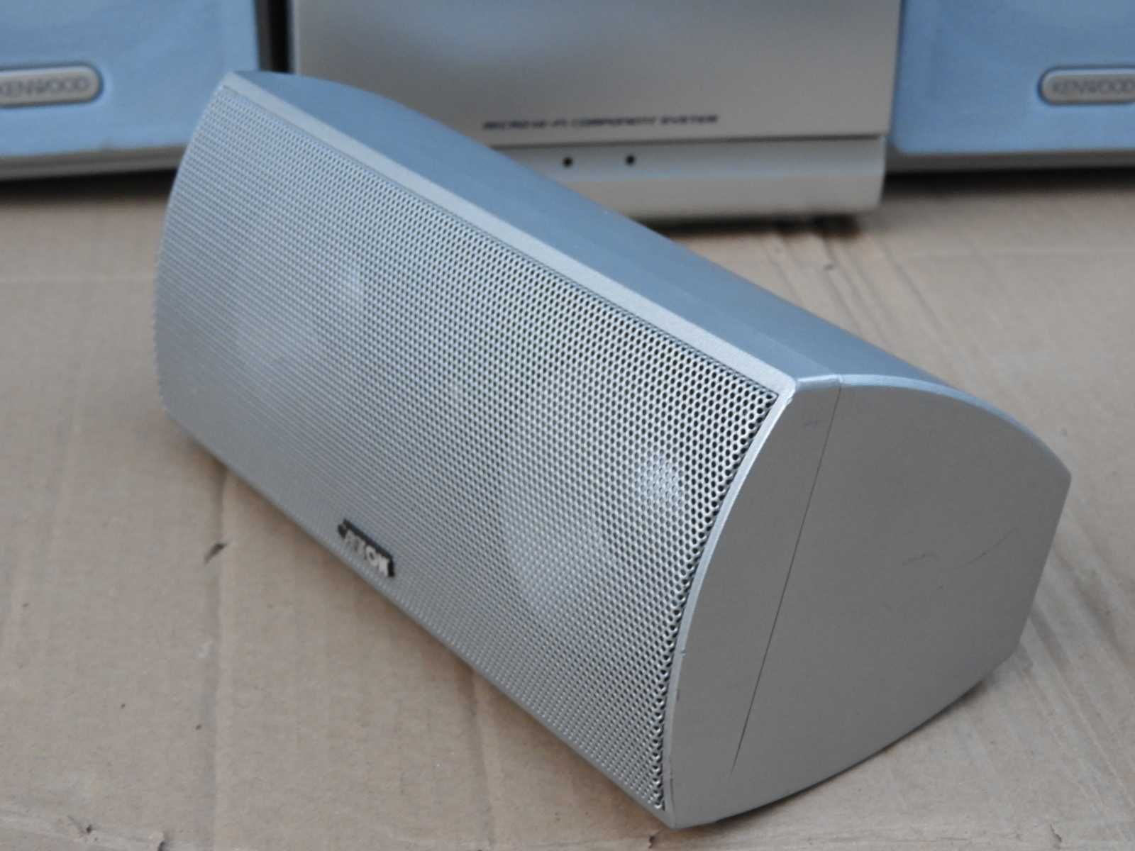 Kolumna centralna Canton CX do zestawu audio