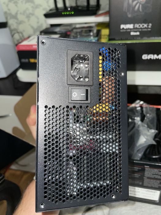 Блок живлення Gigabyte UD750GM 750w 80+ Gold «НА ГАРАНТІЇ»