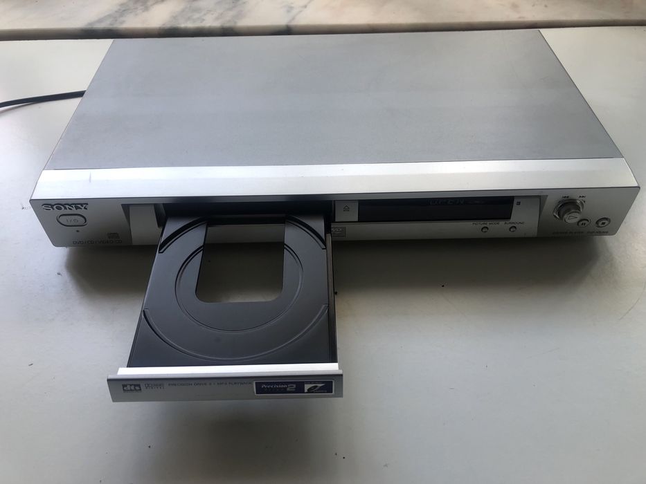 Dvd marca sony cor prata