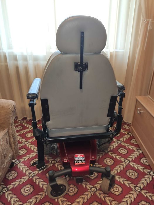 Электрическая инвалидная коляска Jazzy Select