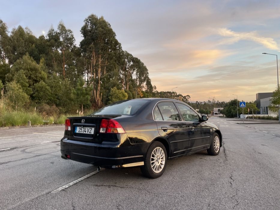 Honda Civic VII sedan