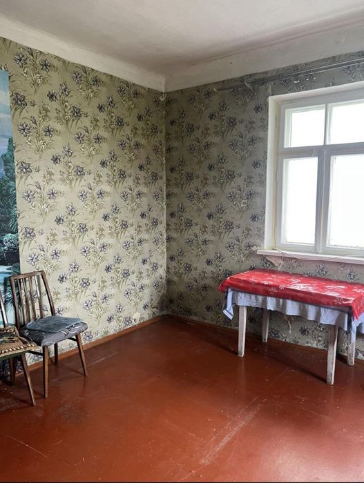 Продам будинок неподалік міста