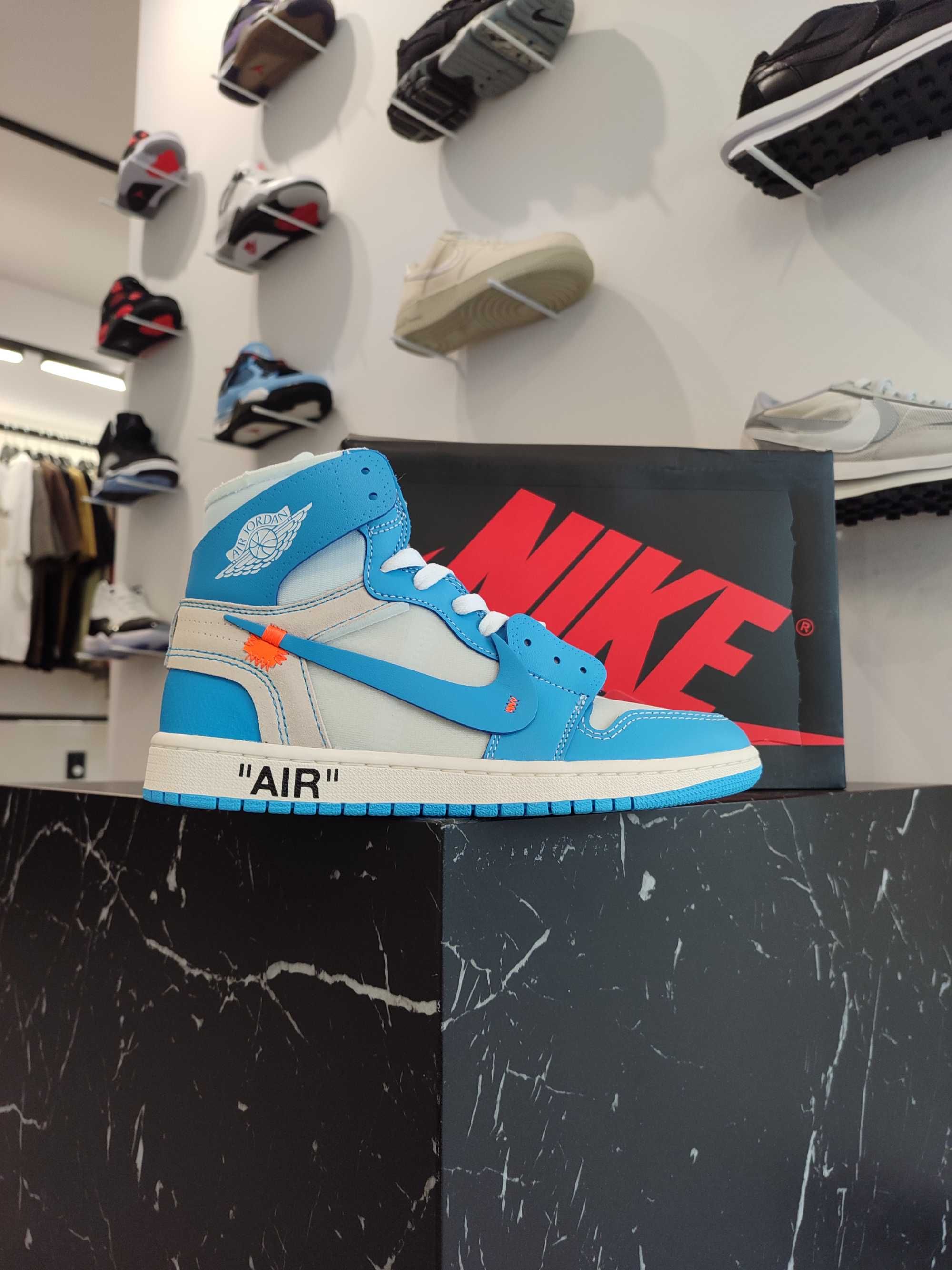 Кросівки Off-white X Jordan 1 Retro High University Blue