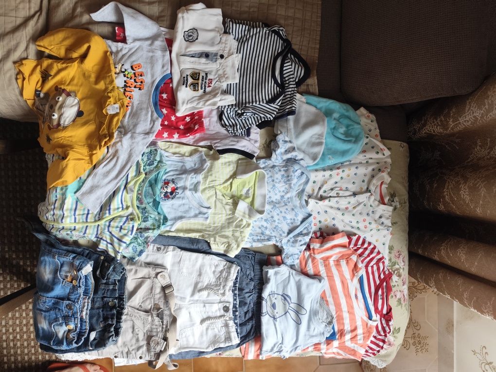 Roupa e calçado p/crianças com idade de 0,6 até 24 m  Zippy, H&M, etc