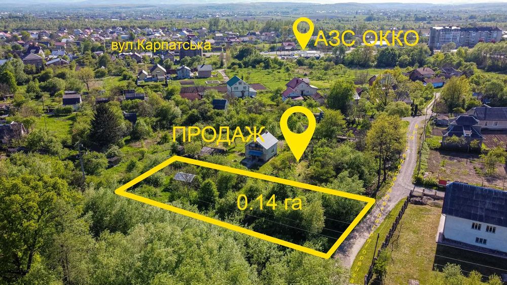 Земельна ділянка із дачним будинком