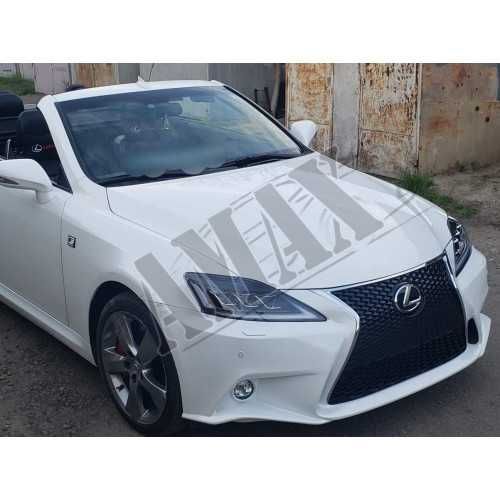 Lexus is 250 (2005-2013) Тюнингованный бампер с решеткой радиатора ПТФ