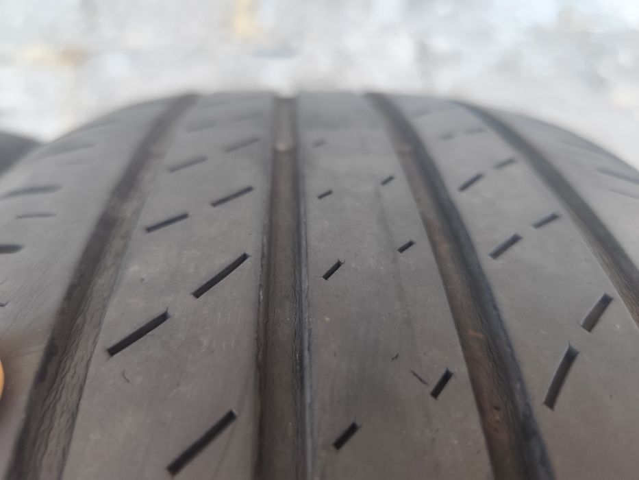 Pneus 215/50/17 par Bridgestone torrenza
