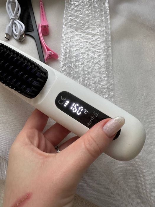 Щітка вирівнювач портативна на акумуляторі дорожня Bestriver