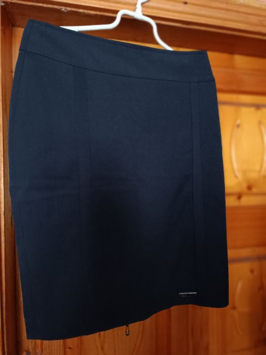 Спідниця класична жіноча