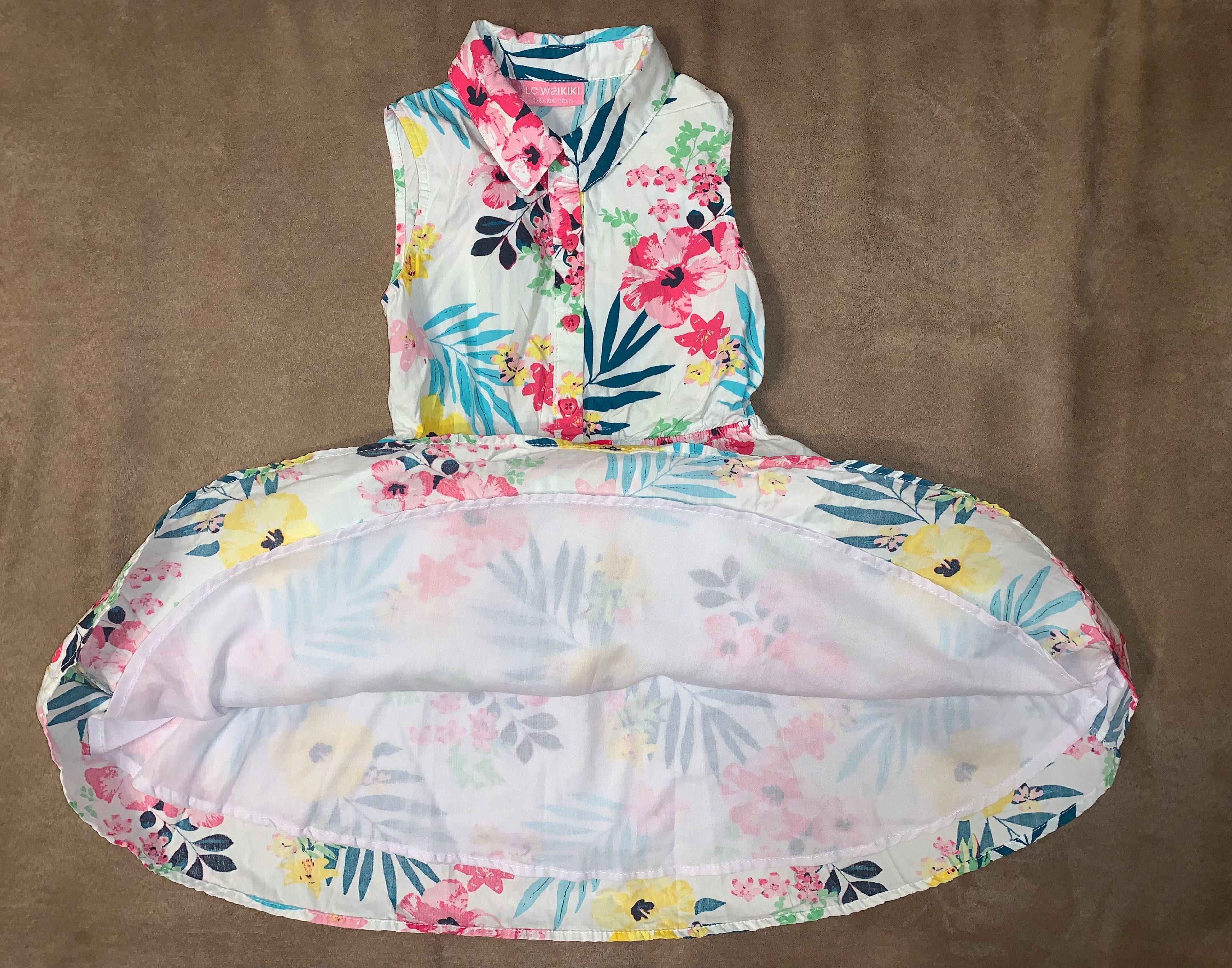 Платье на девочку LC Waikiki 4-5 лет 104-110 см