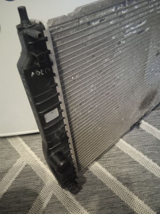 Продам радіатор Авео.