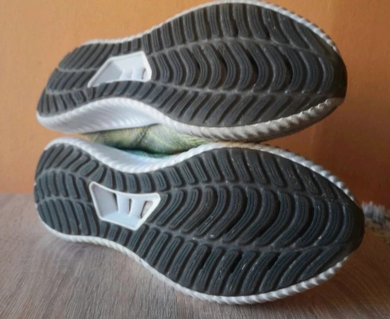 Adidas 40 2/3 buty halowe halówki piłka nożna sneakersy sportowe