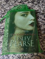 Livro Lesley Pearse