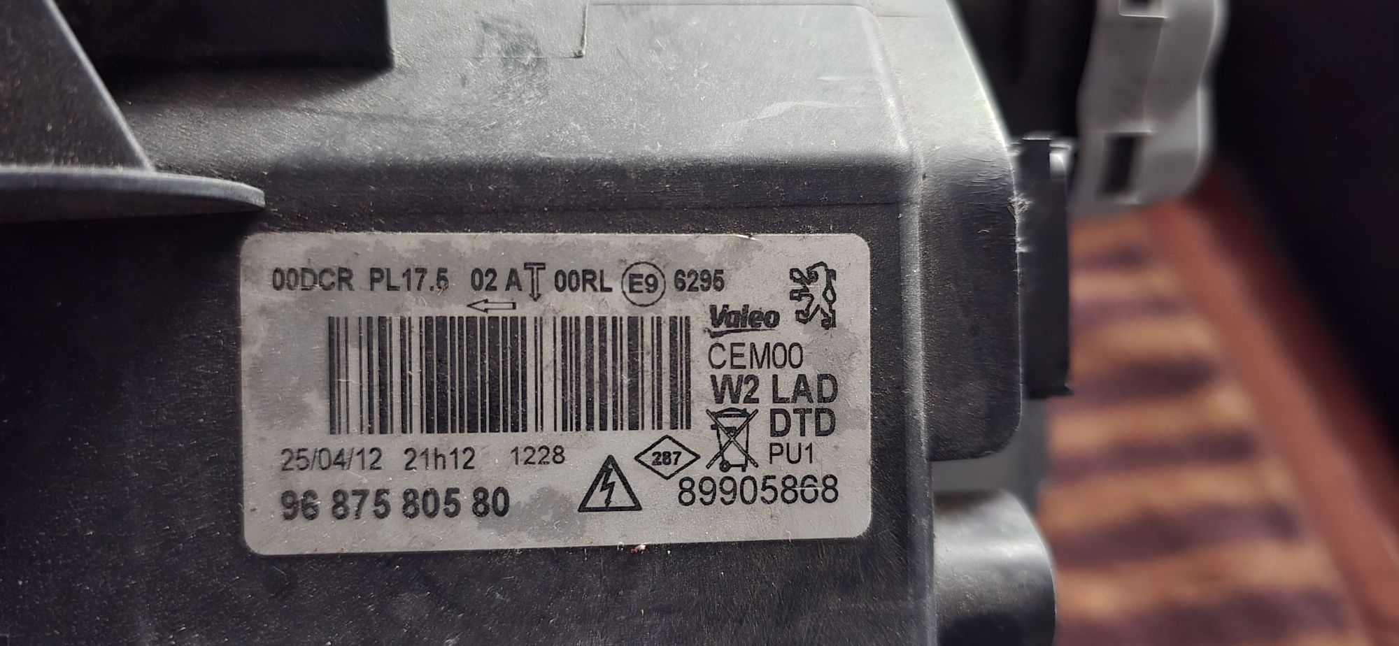 Lampy przednie led xenon