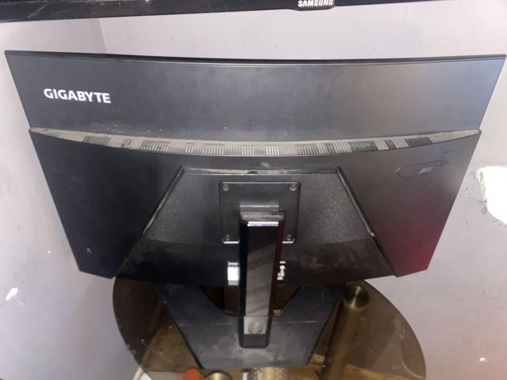 monitor gigabyte m32u