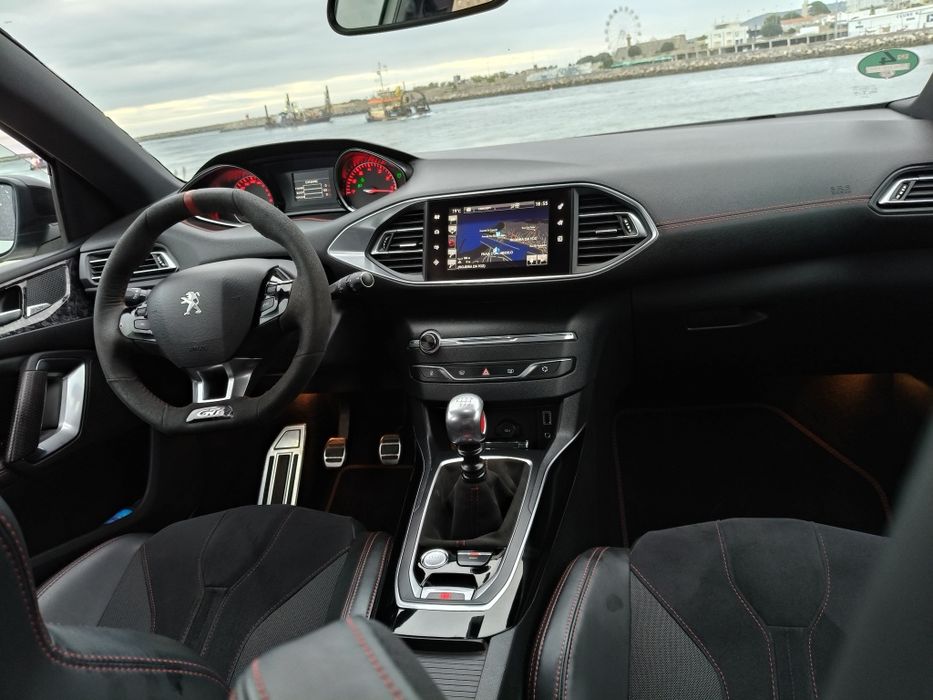 Peugeot 308GTI 272cv