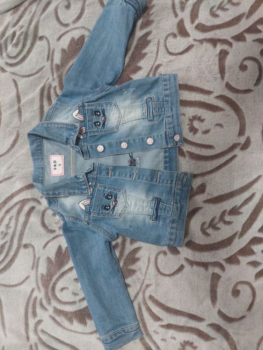 Джинсові куртки для дівчинки