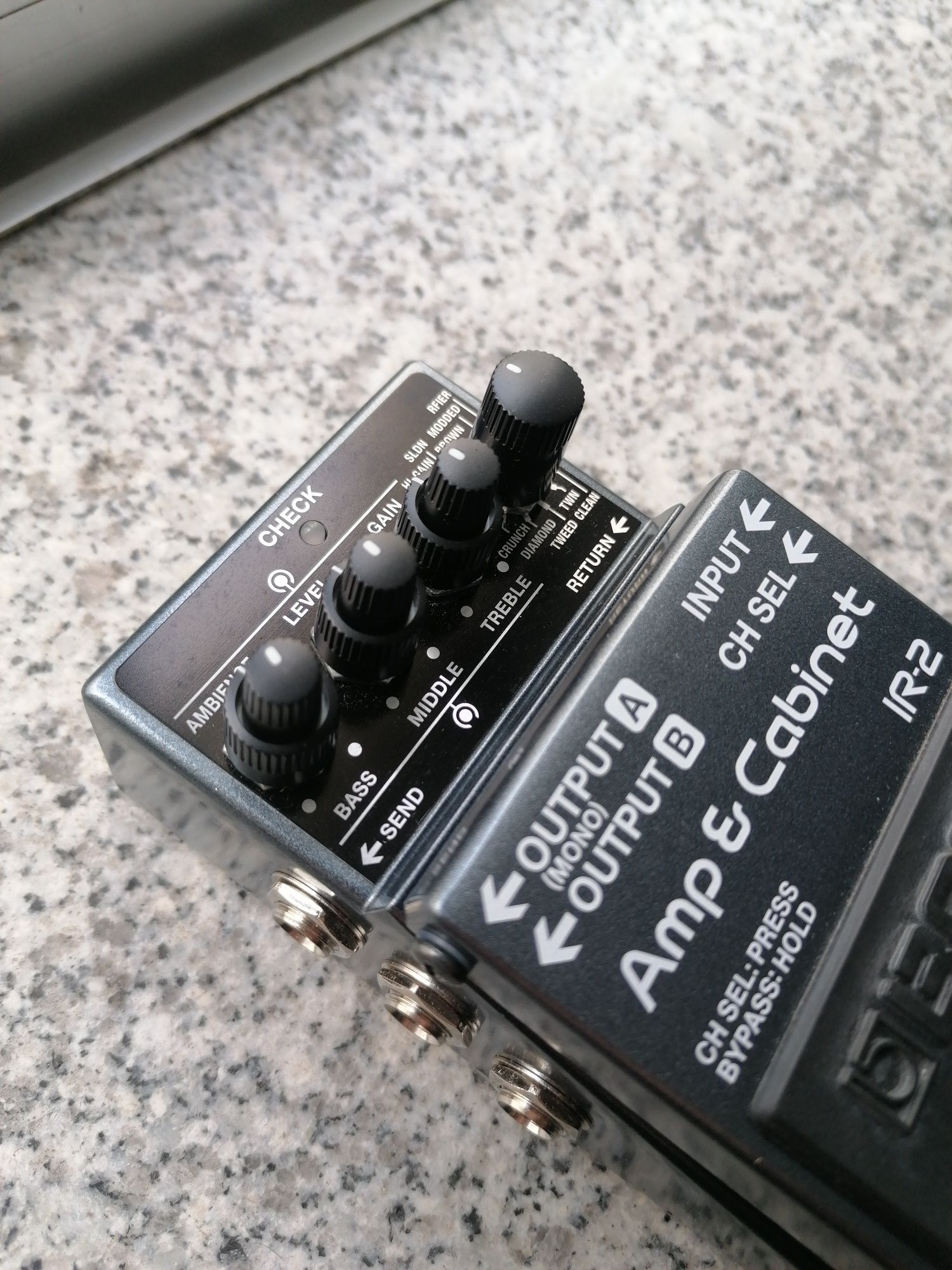 Boss Amp & Cabinet IR-2