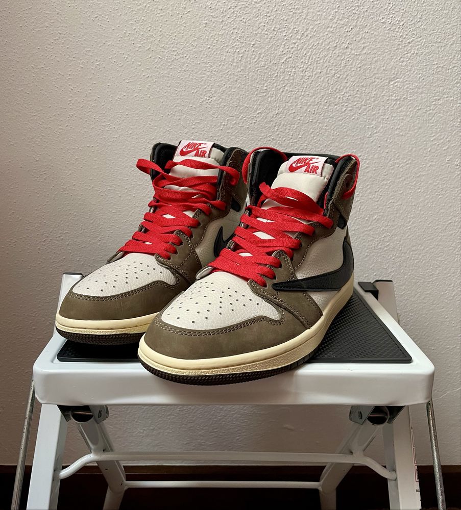 Travis Scott x Nike Air Jordan 1 High OG TS SP