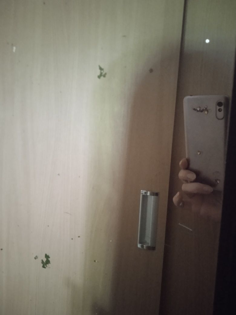Продам напольное зеркало
