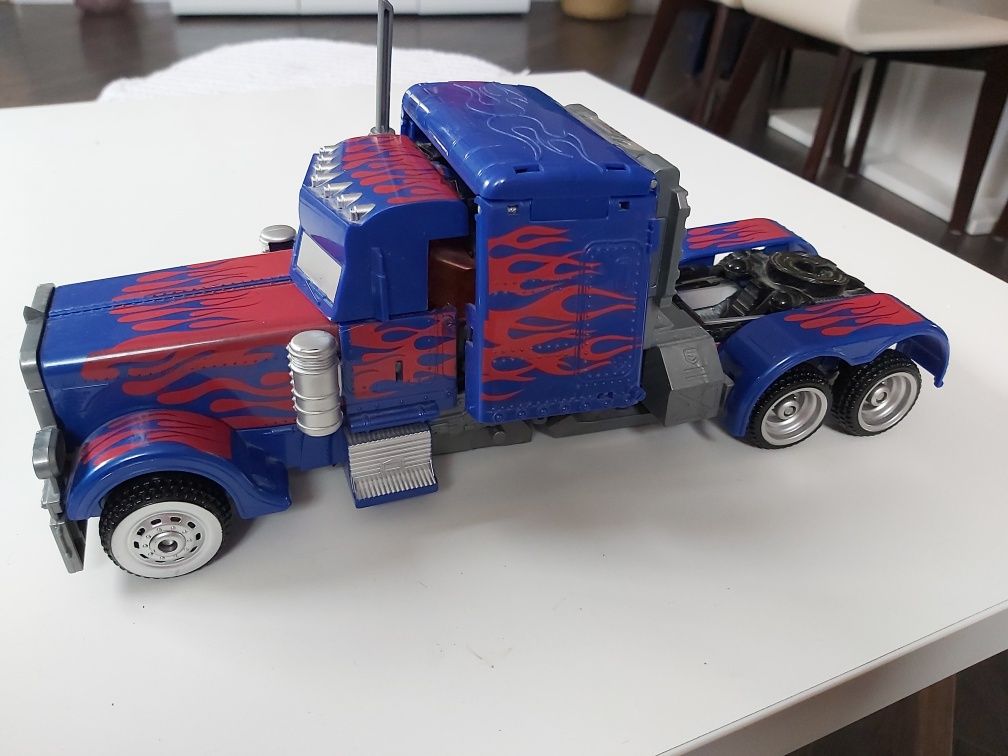 robot transformers Optimus Prime zabawka autorobot