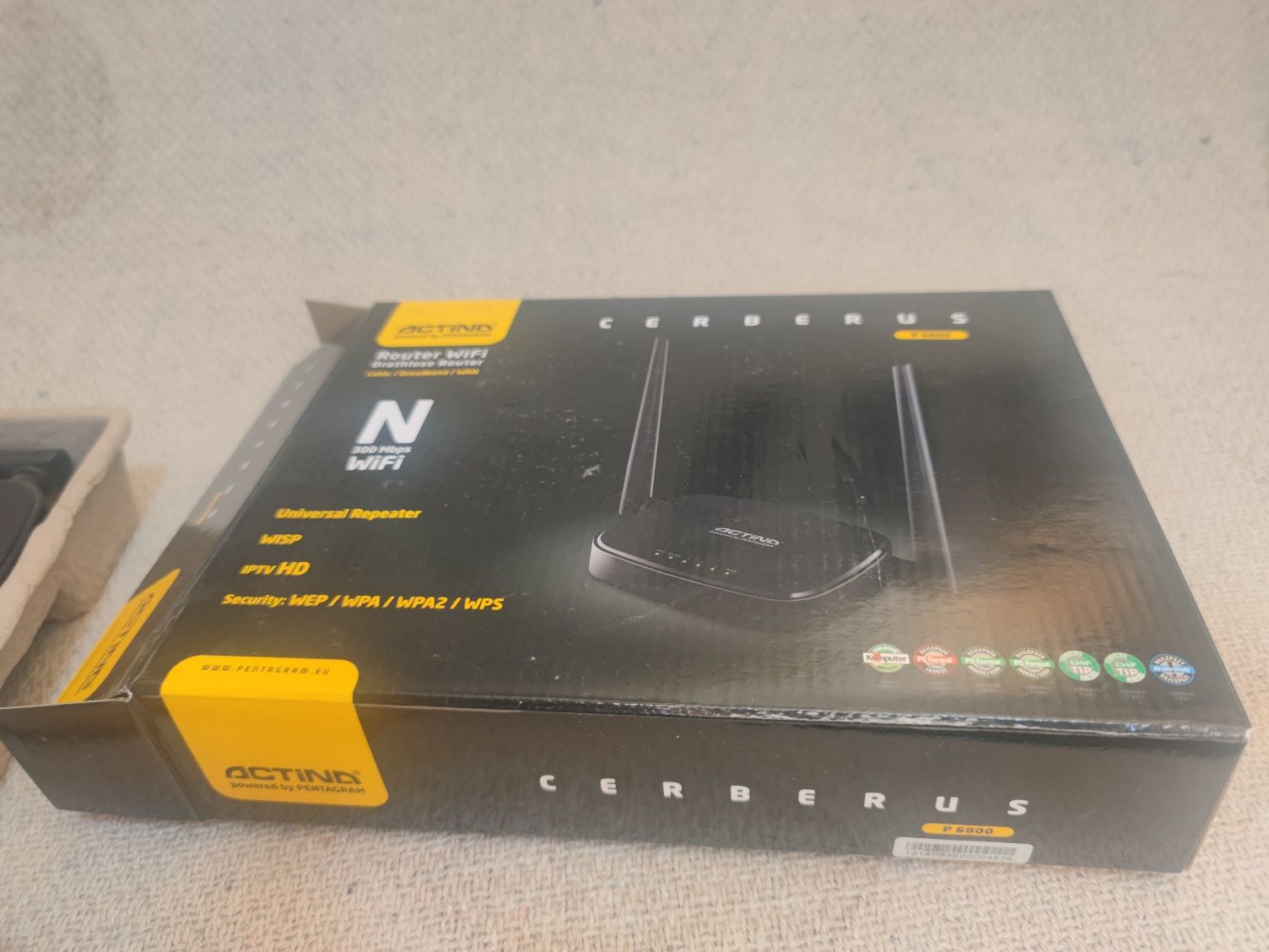 Router Cerberus P6800