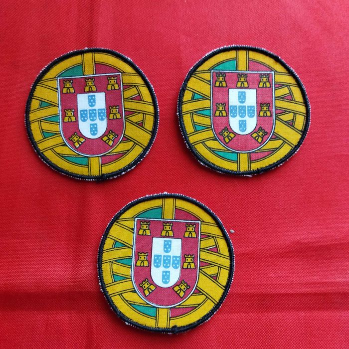 3 Emblemas escudo de Portugal. Capa estudante. Futebol