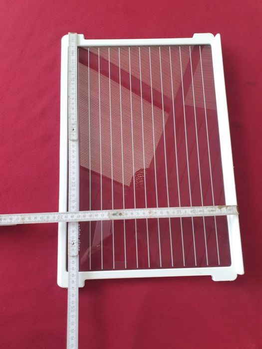 Szklana półka do lodówki