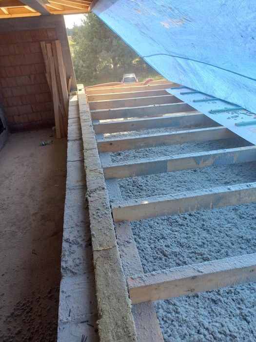 Izolacja wełną celulozową