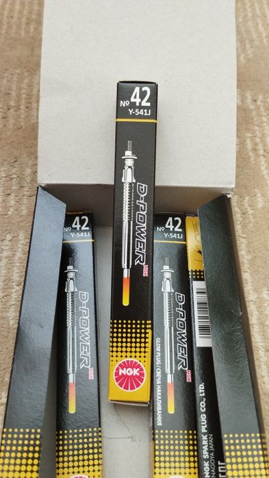 Свіча накала.      .