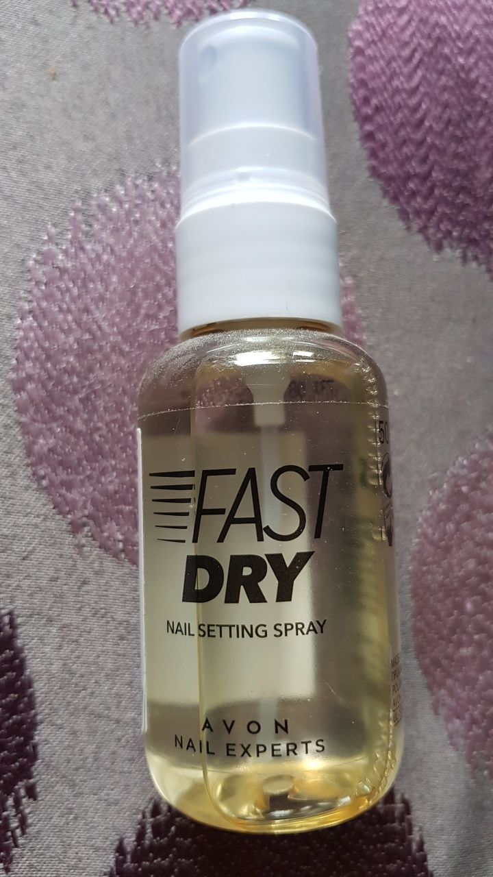 Spray do paznokci Avon