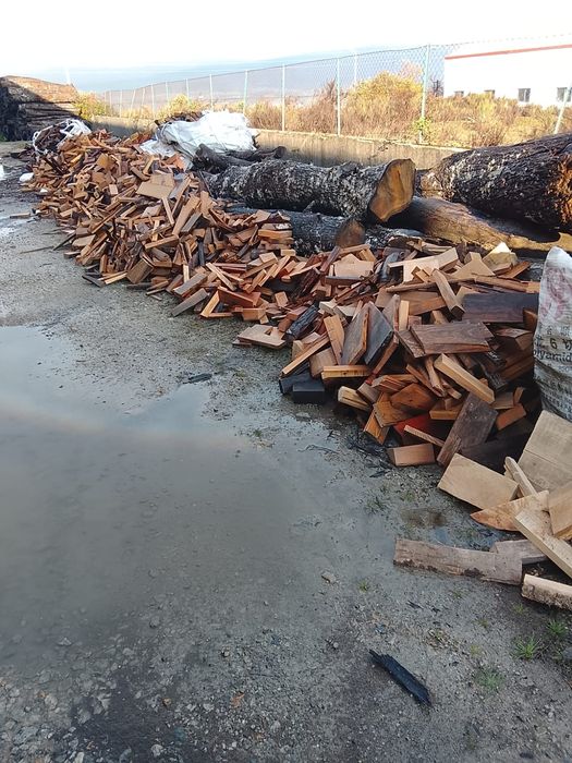 Vendo LENHA boa ao metro cúbico