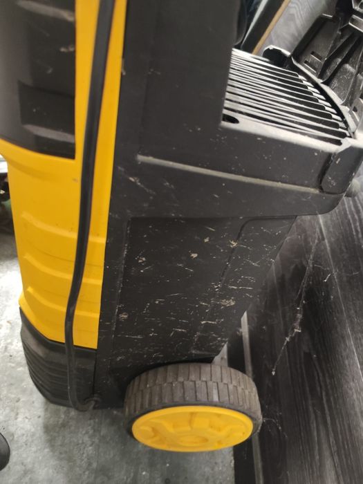 Myjka DeWalt w bardzo dobrym stanie