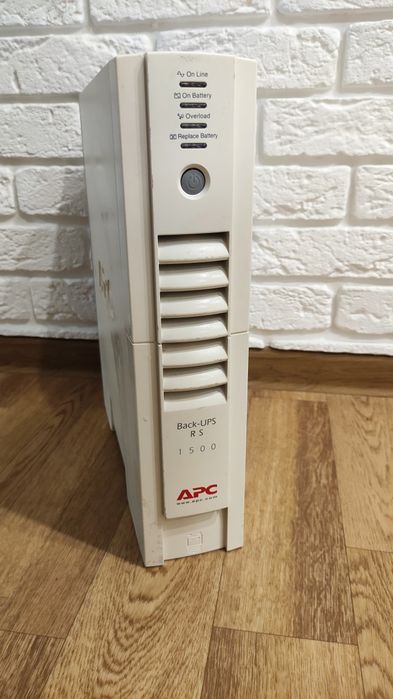 Джерело безперебійного живлення APC Back-UPS RS1500