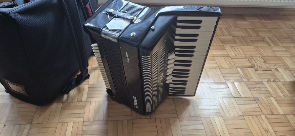 Akordeon HOHNER BRAVO III 120 basów