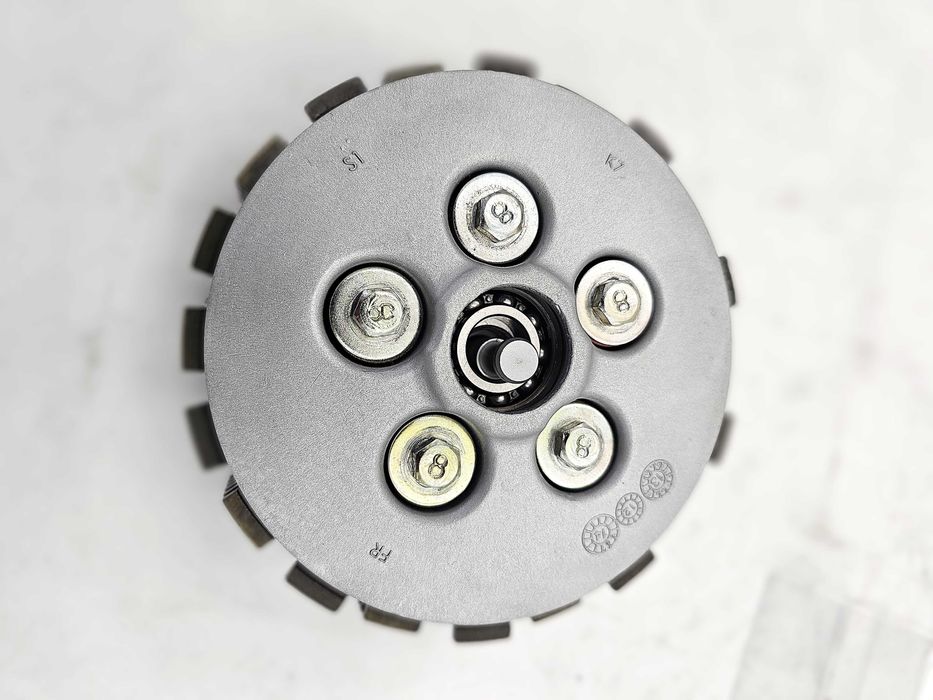 KTM 125 390  11-16 Sprzęgło kosz sprzęgłowy bez luzów stan idealny