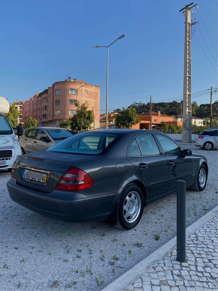 Mercedes Benz e220 cdi