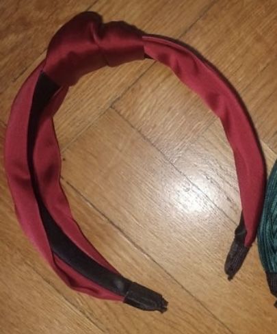 Szeroka bordowa opaska na włosy z pętelką