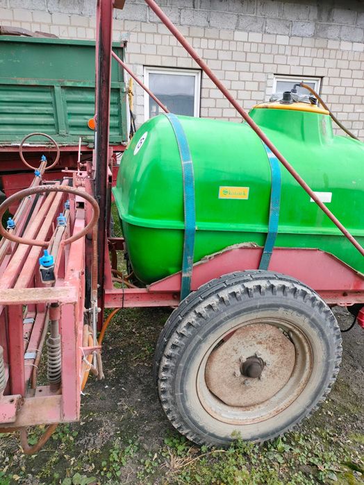 Opryskiwacz ciągany Skotarek