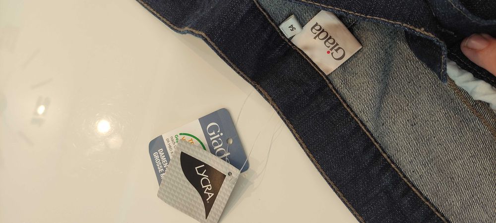 Spodnie długie nowe r. 52