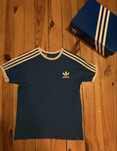Оригінальна футболка adidas жіноча